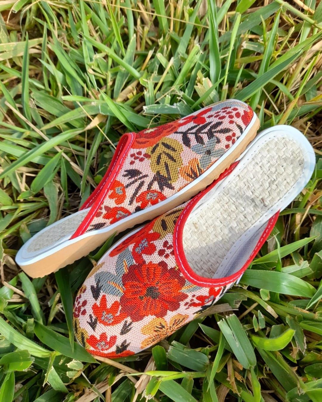 🌟 ComfortQueen™ – ¡Lujo y Suavidad para tus Pies!