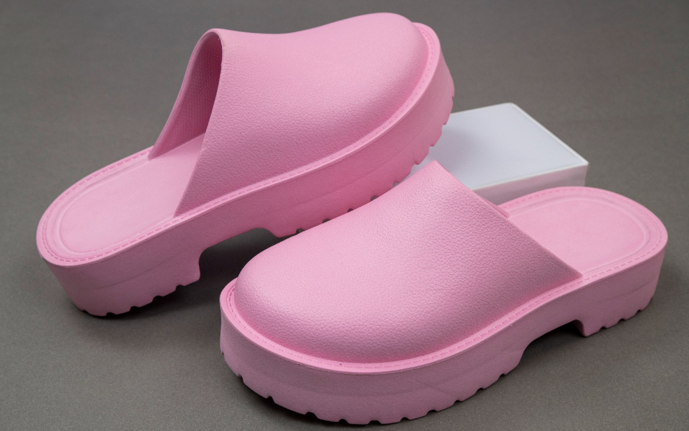 Zueco AIRVIBE™ Ultraleve Plateado!