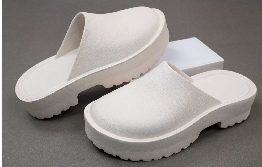 Zueco AIRVIBE™ Ultraleve Plateado!