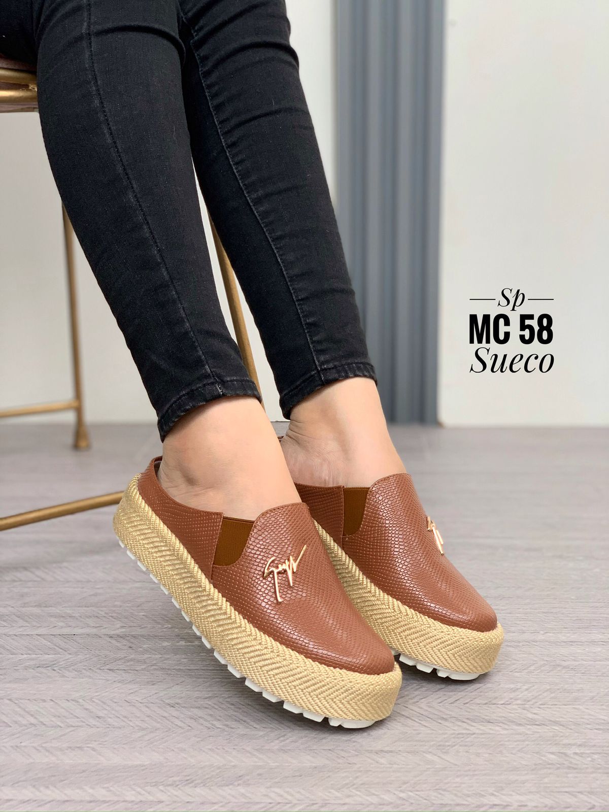 💖 GlamFeet™–¡Donde el Estilo se Encuentra con la Comodidad!